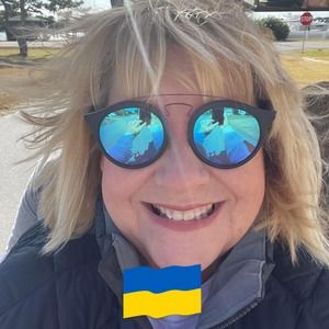 Meet your Posher, Sandy